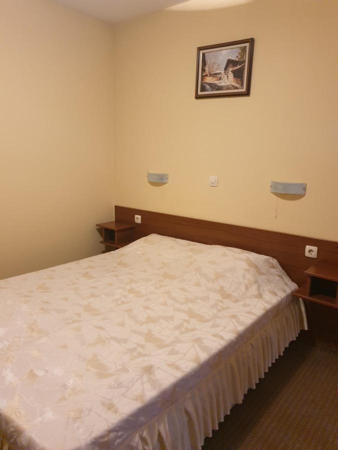 Guesthouse Kiritsovi Bansko Exteriör bild